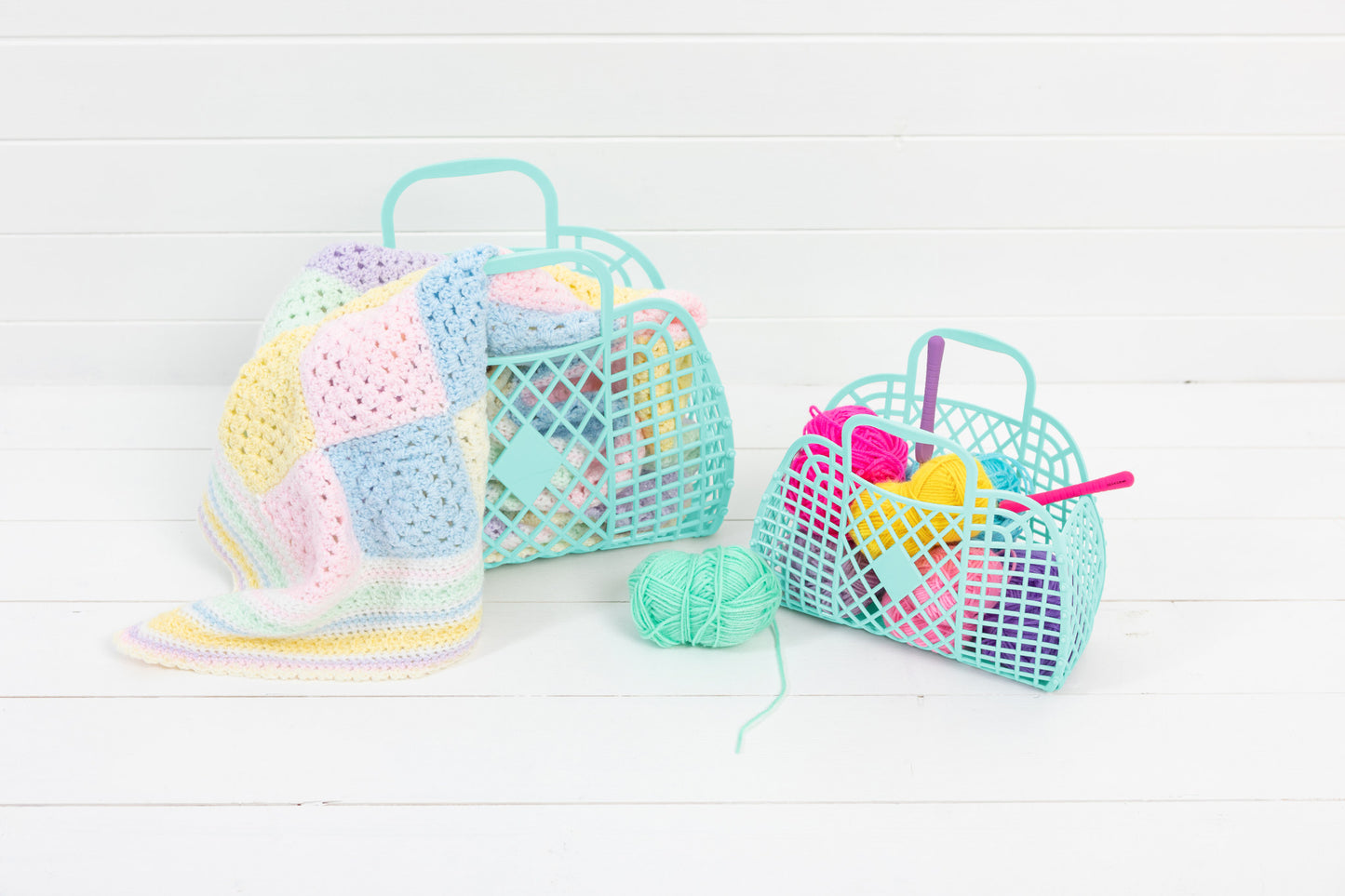 Sun Jellies Retro Basket - Large