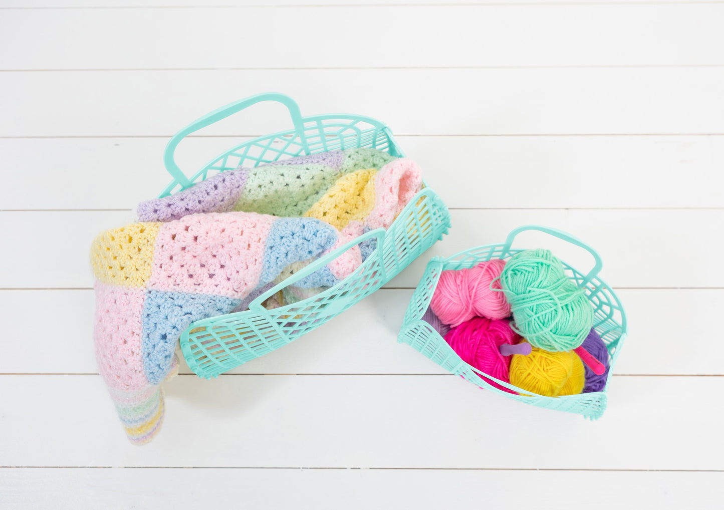 Sun Jellies Retro Basket - Large