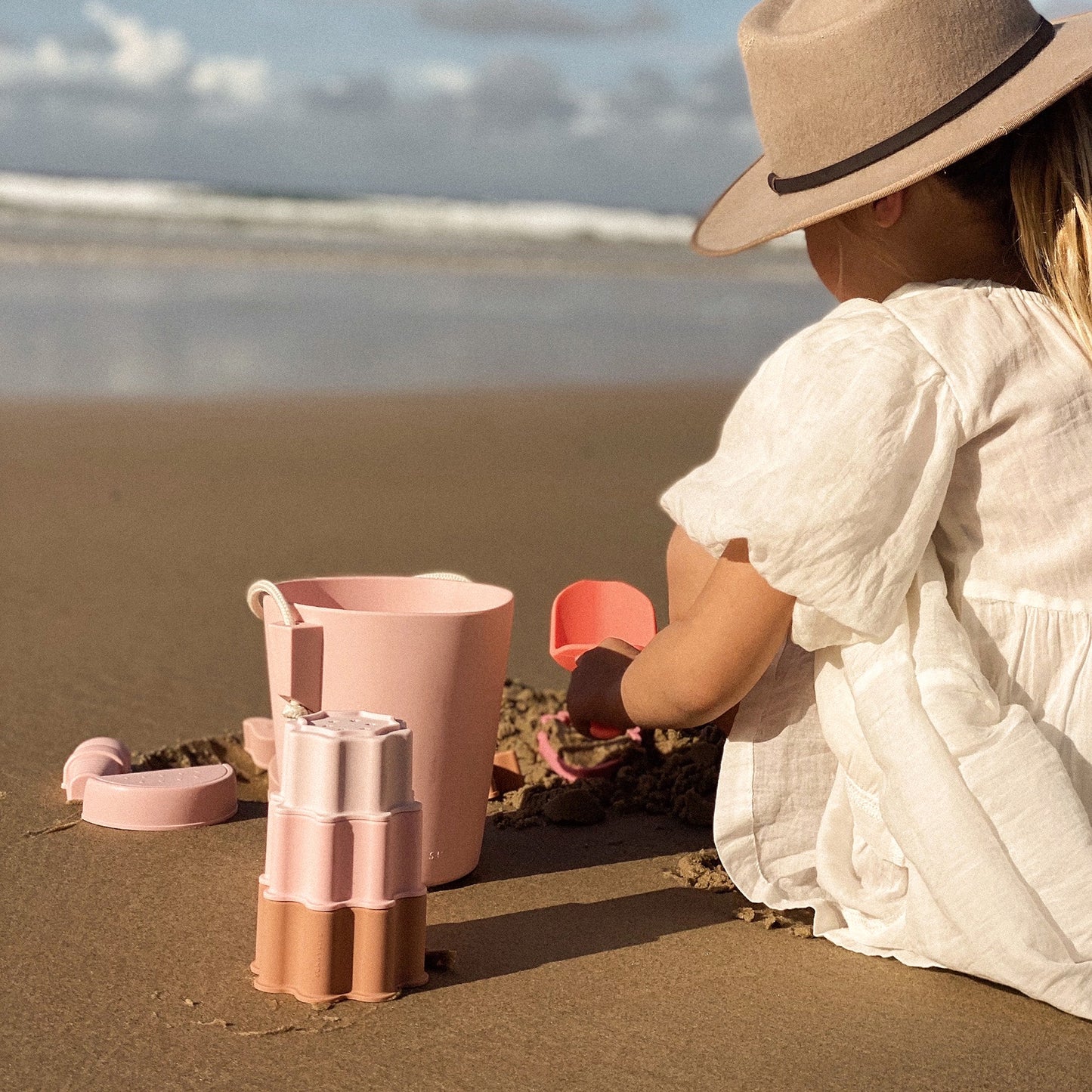 Silicone Bucket & Spade Set Pink